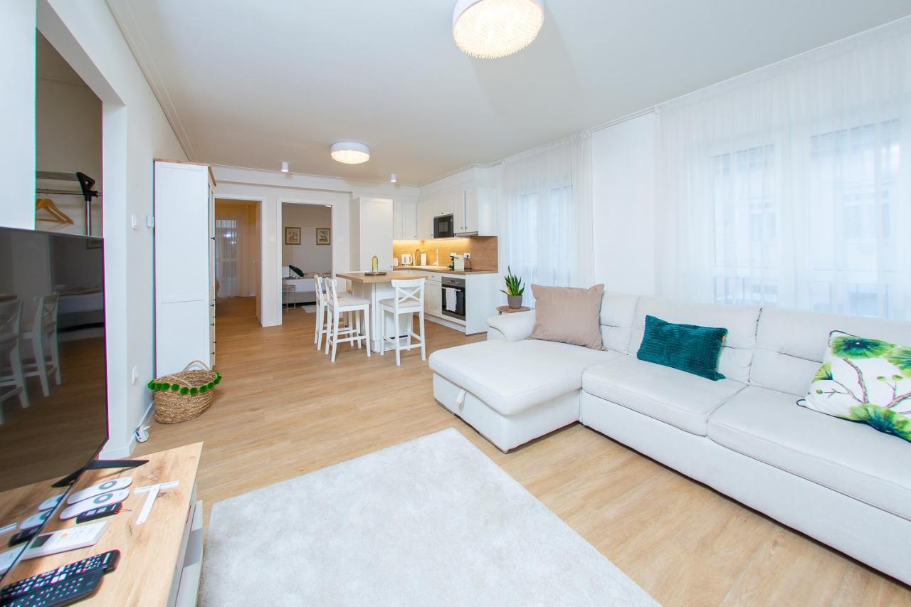 Cosy Inner City Getaway Bestern Szeged Eksteriør bilde